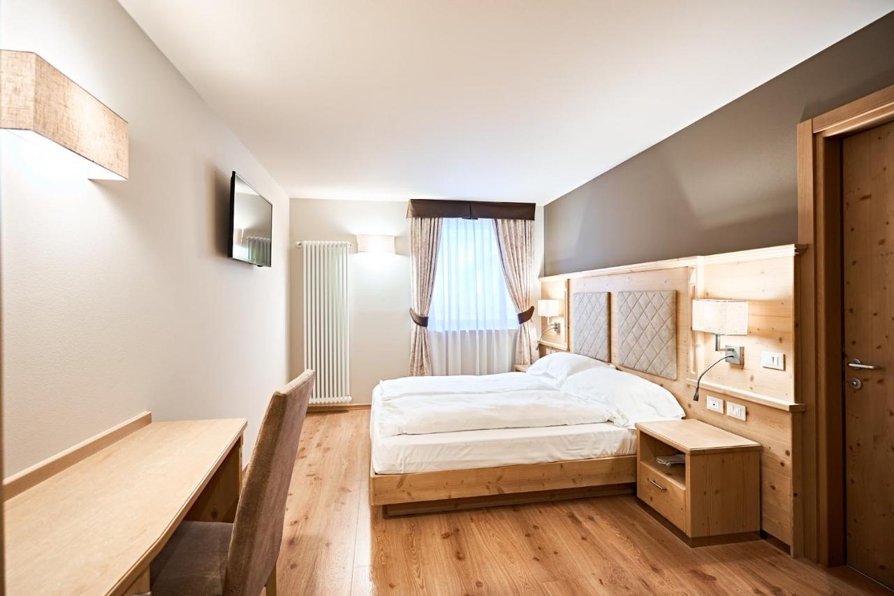 Hotel Crozzon Madonna Eksteriør bilde